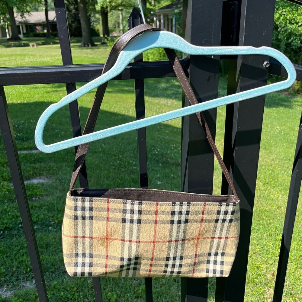 Burberry Signature Plaid Leather Shoulder Bag - Picture 4 of 6